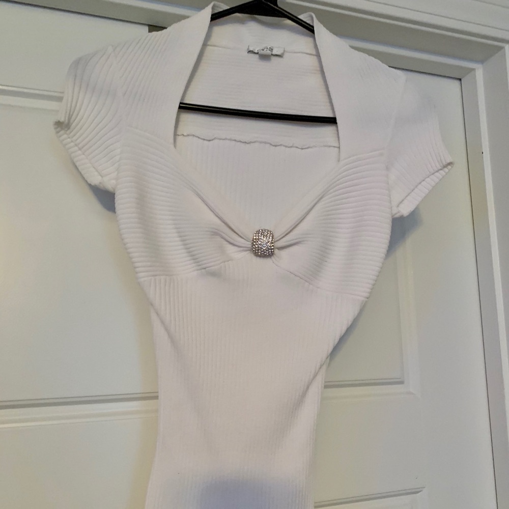 White knitted Cache shirt